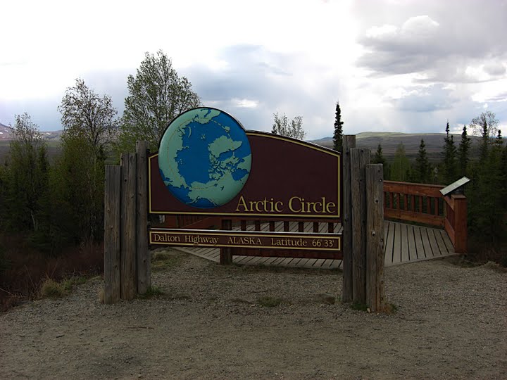 Dalton Highway Arctic Circle Alaska - Image 156914 Cavan Images Visual Content Solutions - The primary users of the dalton highway are the oil companies, which means most of the vehicles on the highway are large trucks.