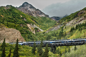 train trip through denali national park from fairbanks to anchorage alaska